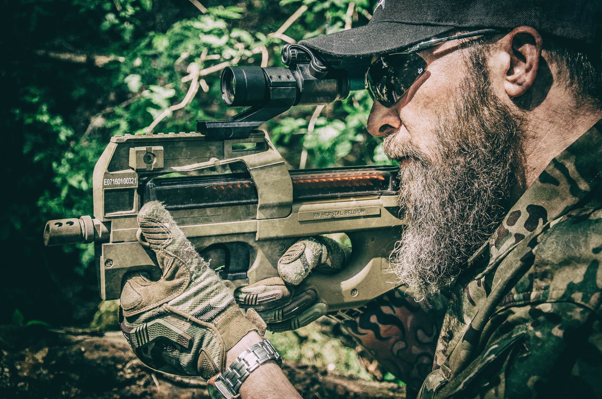 Replika AEG FN P90 marki Cybergun