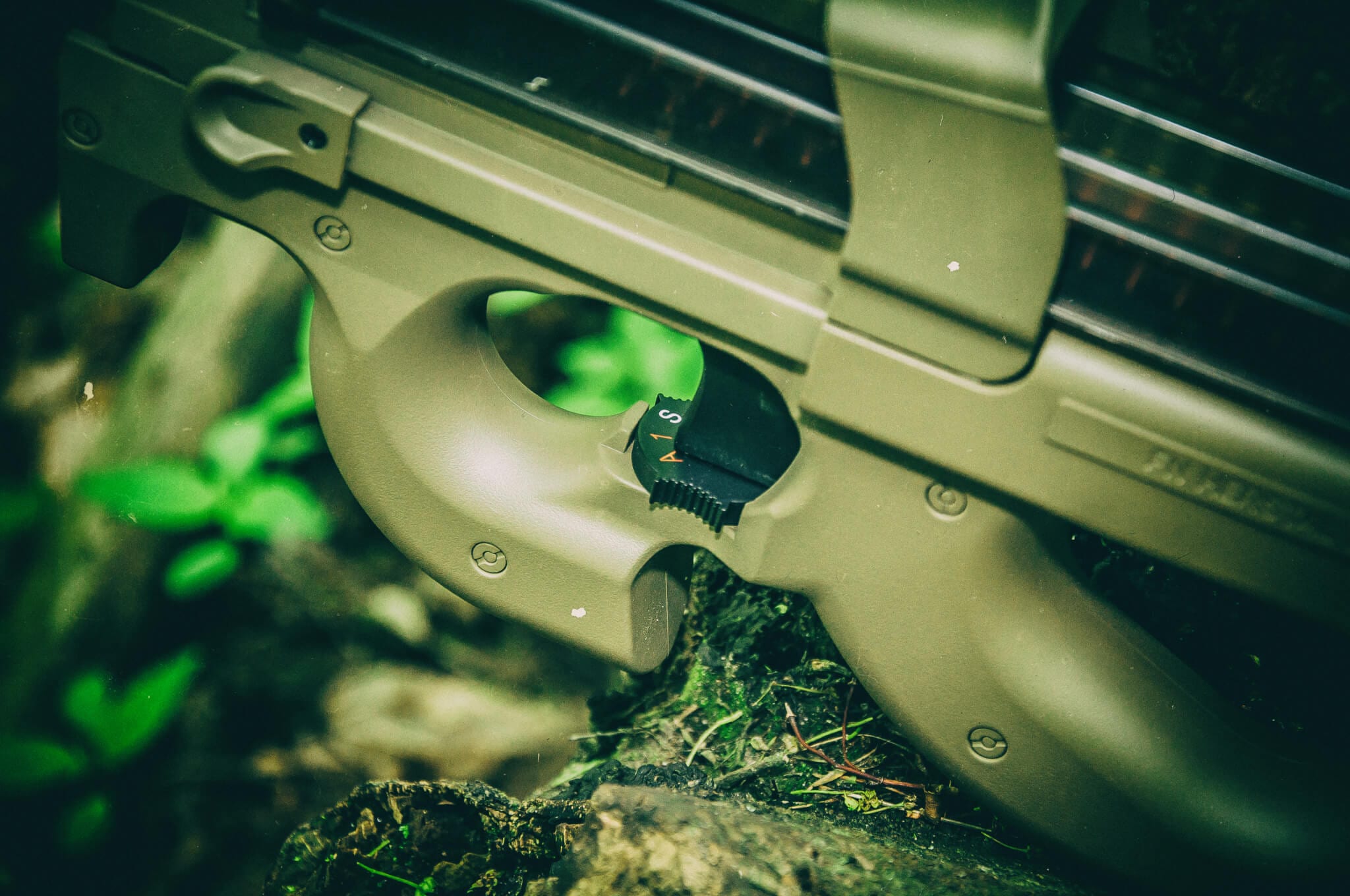 Selektor trybu ognia FN P90 Cybergun replika AEG