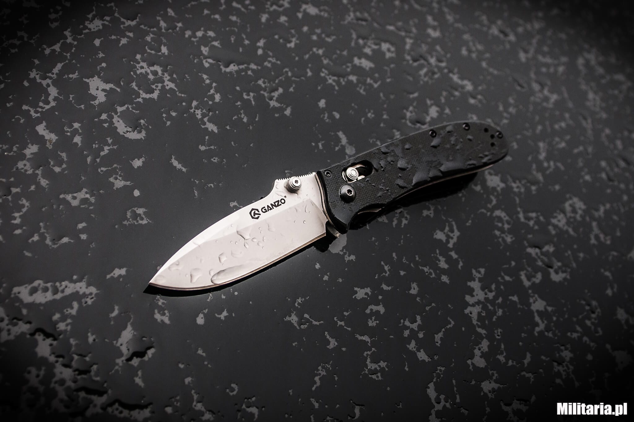 Poznaj folder GANZO G704