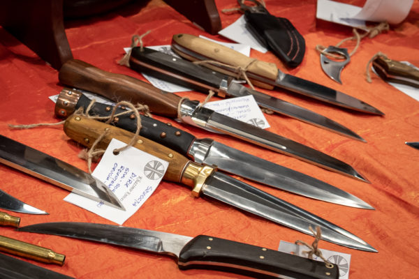 targi-knives-110